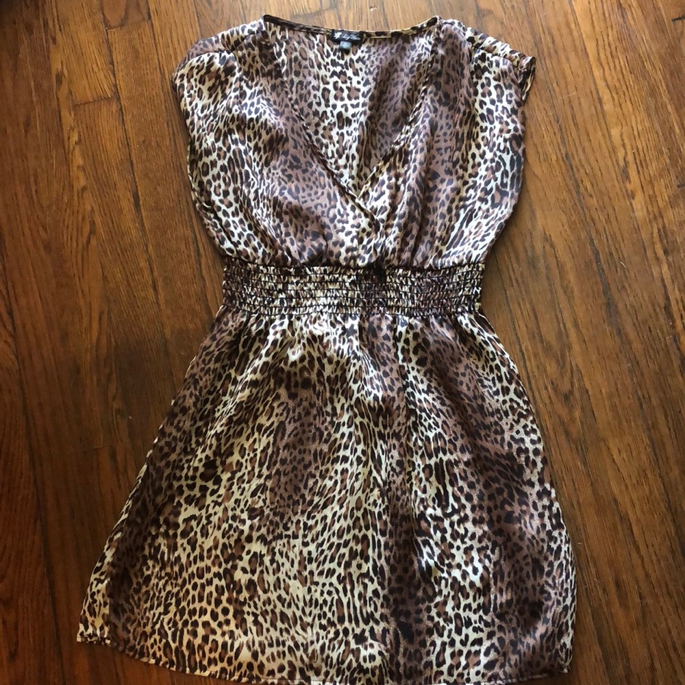 ✨Leopard print sheer tunic